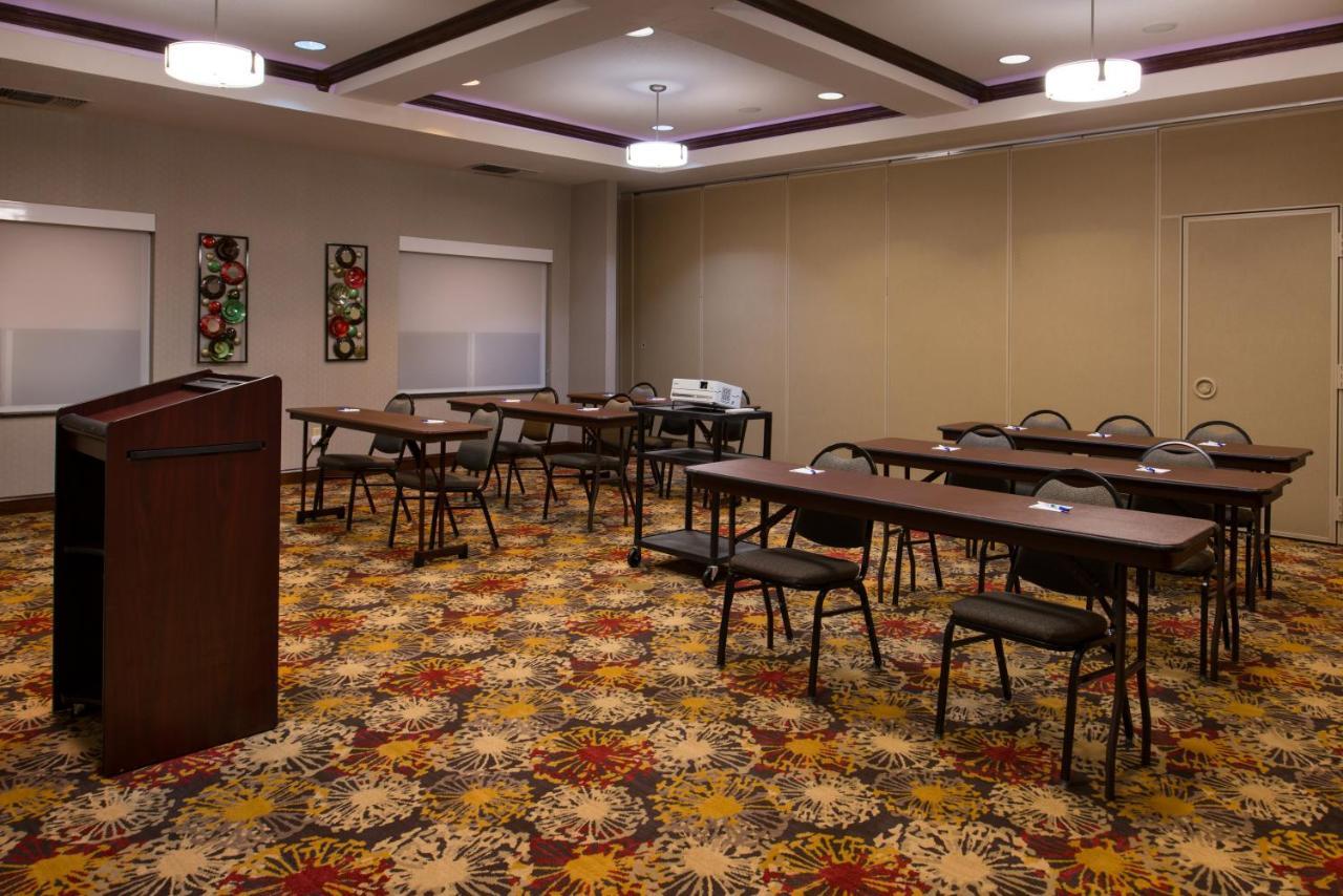 Holiday Inn Express & Suites Pittsburg By Ihg Esterno foto