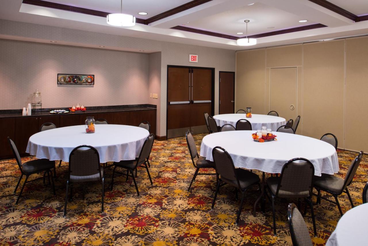 Holiday Inn Express & Suites Pittsburg By Ihg Esterno foto