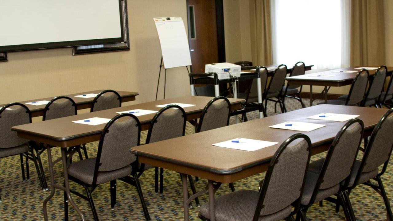 Holiday Inn Express & Suites Pittsburg By Ihg Esterno foto