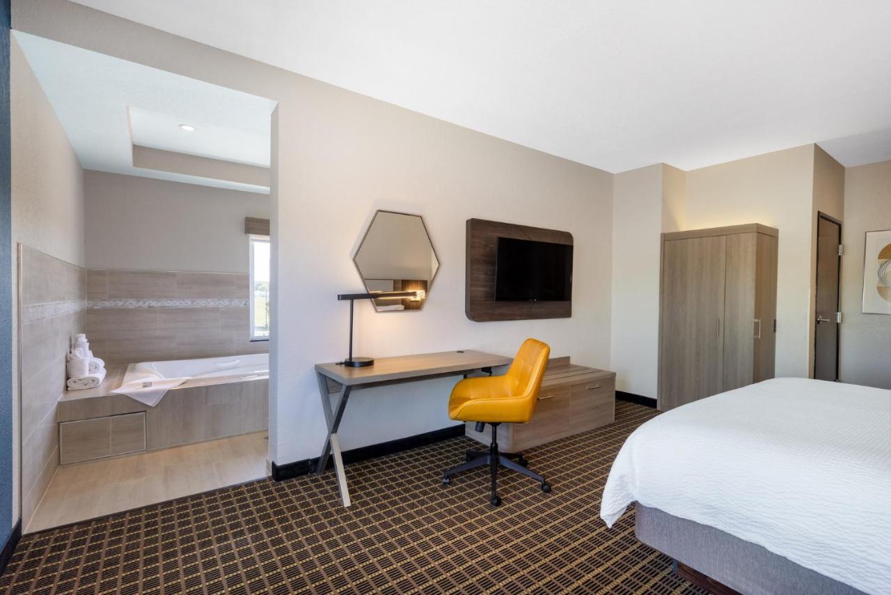 Holiday Inn Express & Suites Pittsburg By Ihg Esterno foto