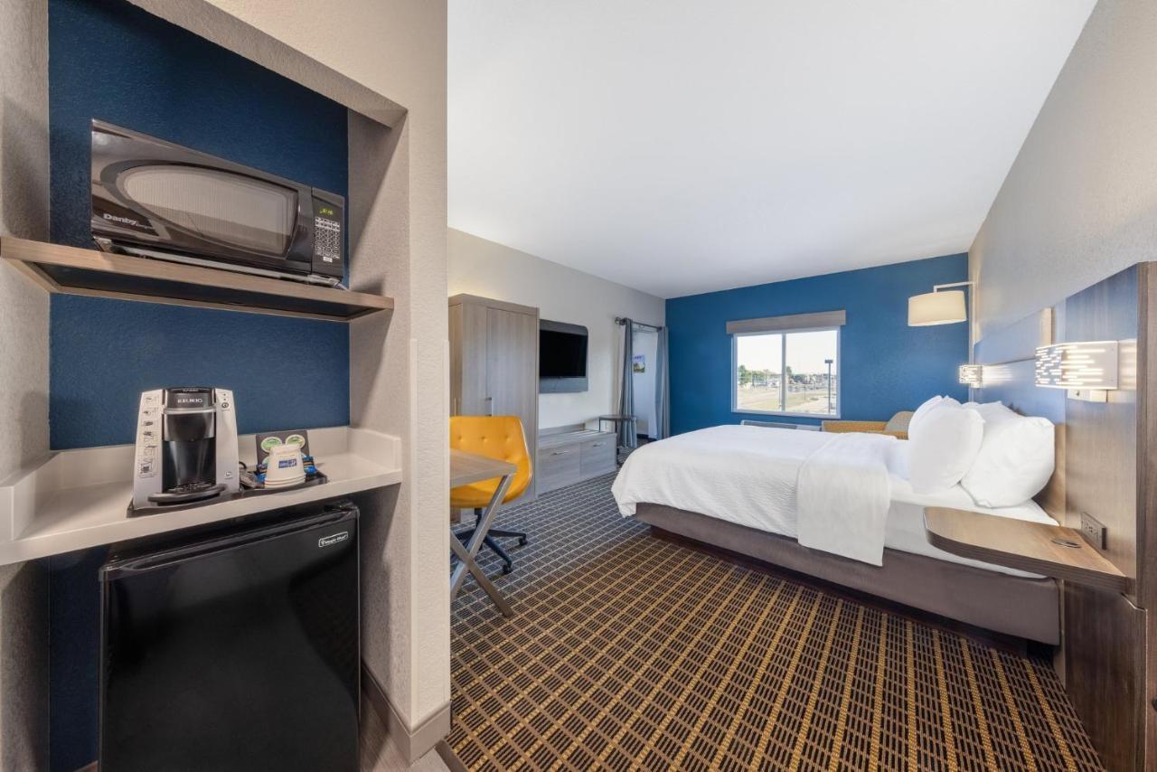Holiday Inn Express & Suites Pittsburg By Ihg Esterno foto
