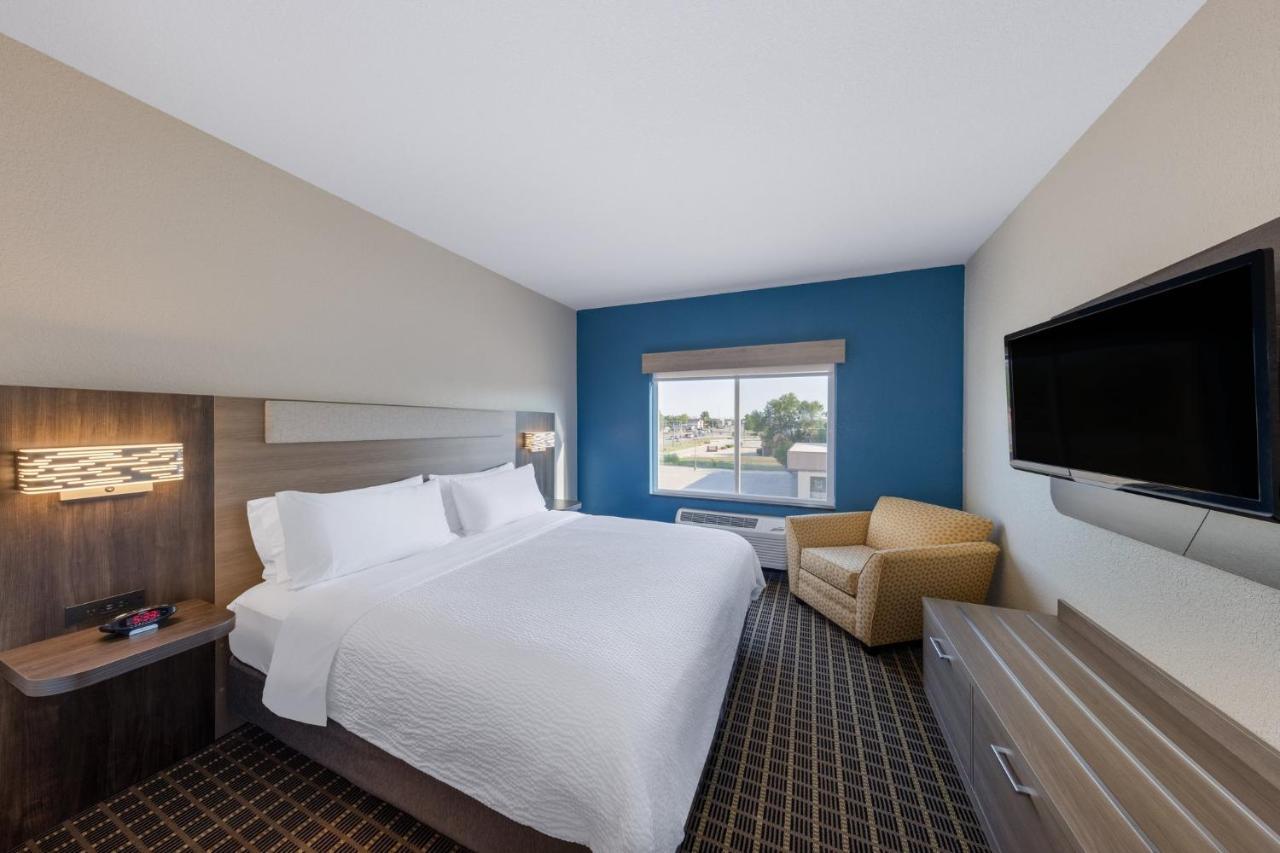 Holiday Inn Express & Suites Pittsburg By Ihg Esterno foto