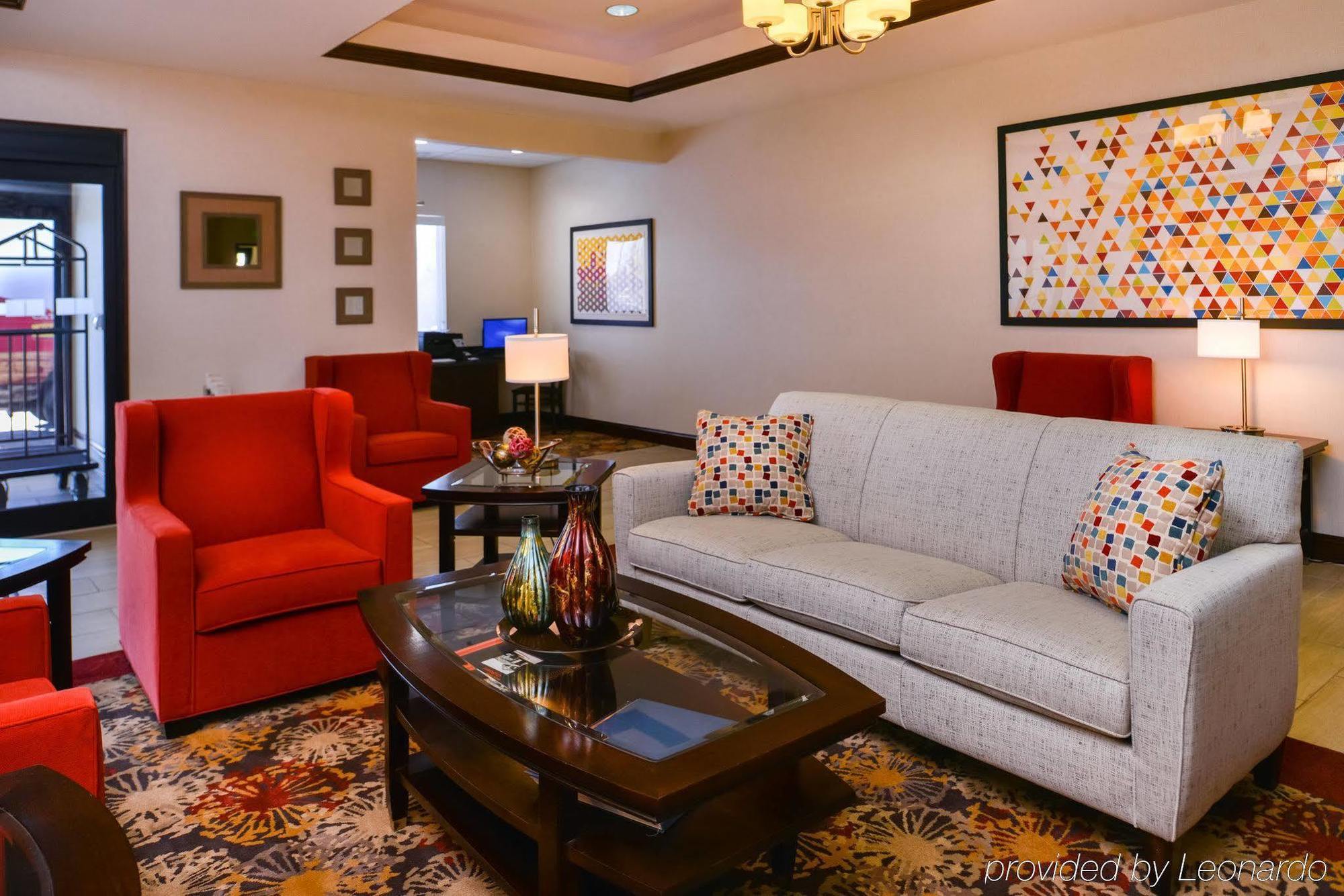 Holiday Inn Express & Suites Pittsburg By Ihg Esterno foto