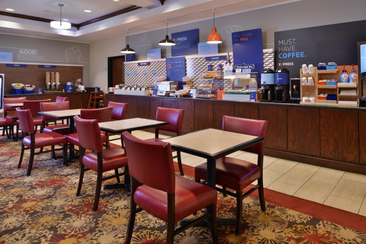 Holiday Inn Express & Suites Pittsburg By Ihg Esterno foto