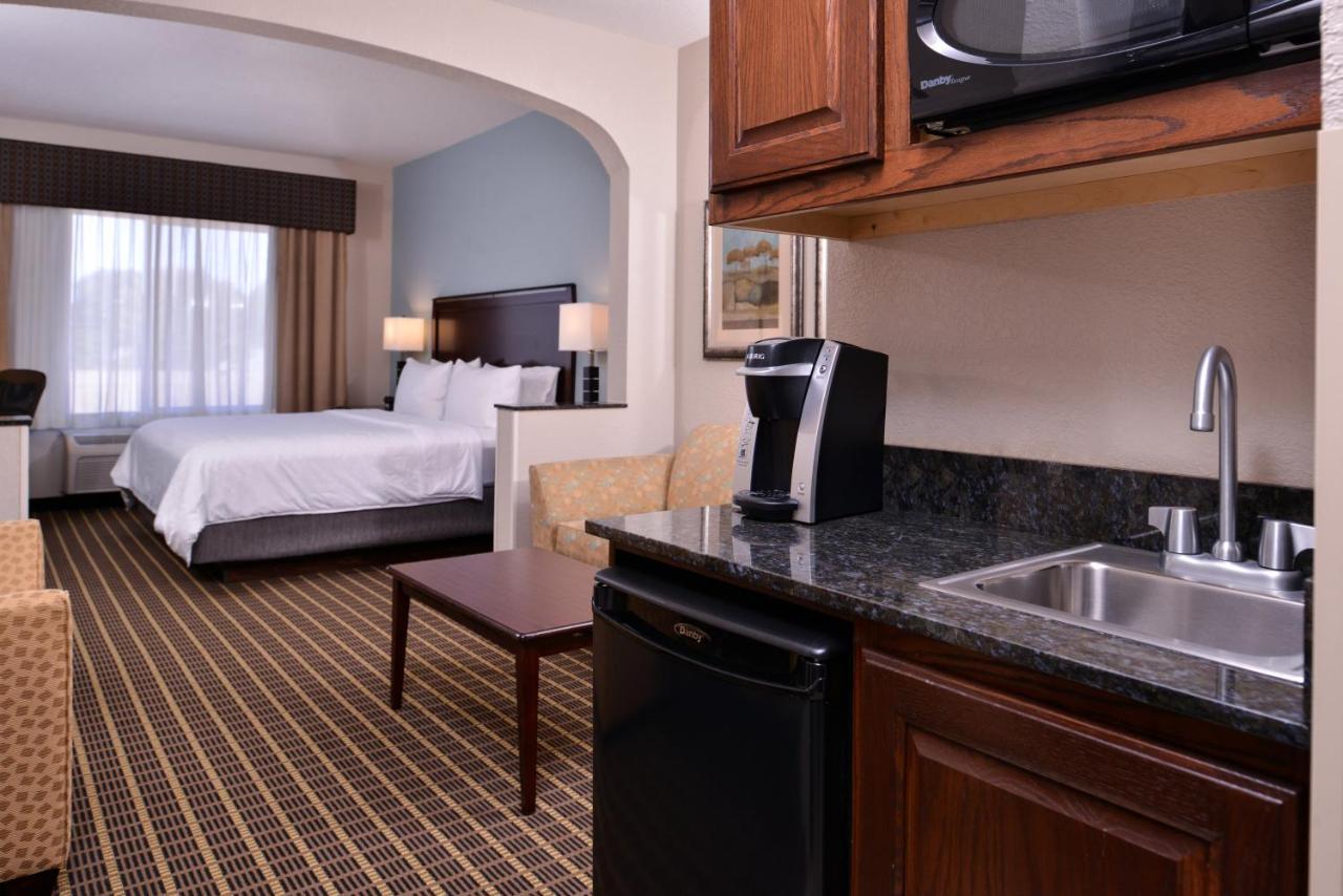 Holiday Inn Express & Suites Pittsburg By Ihg Esterno foto