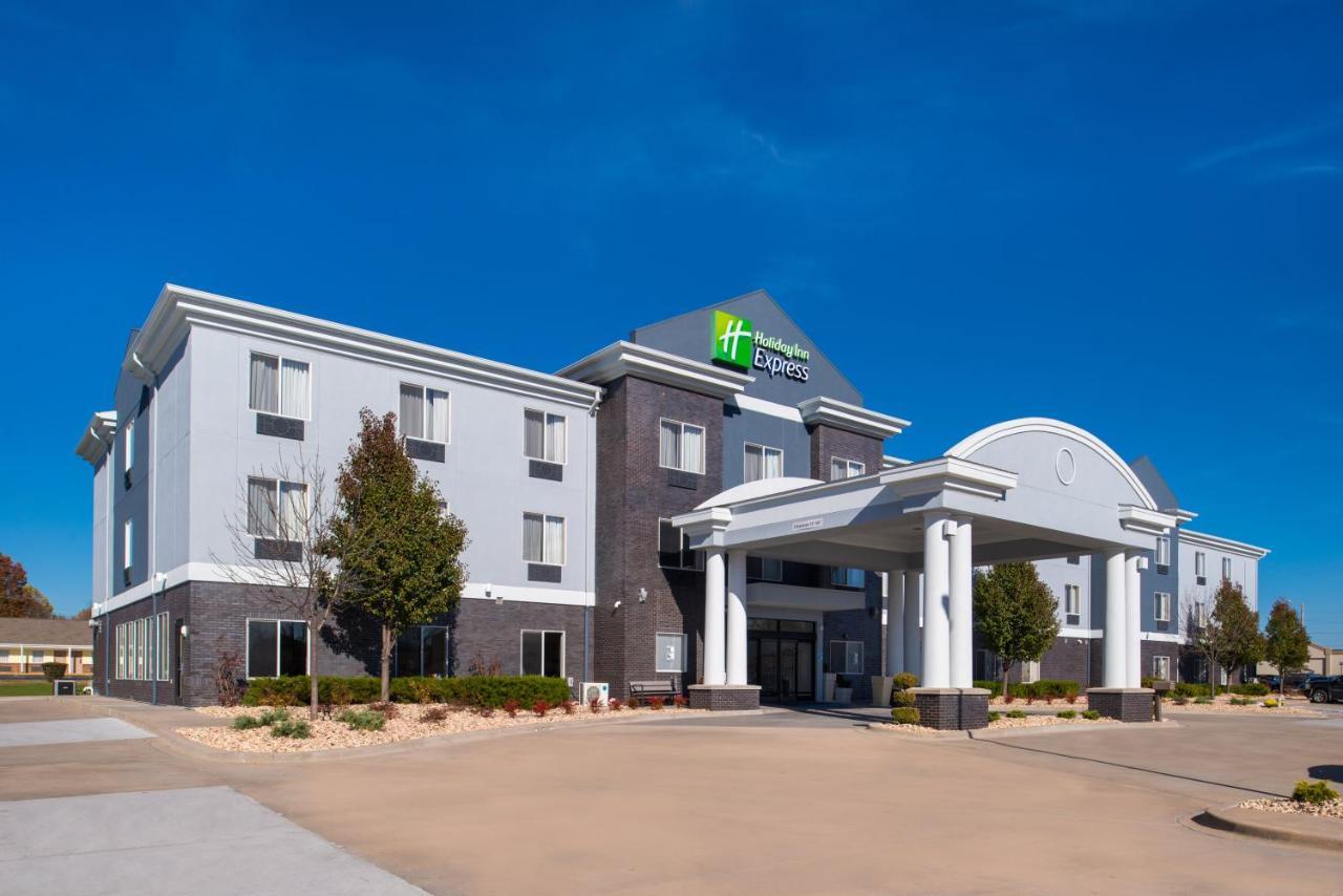 Holiday Inn Express & Suites Pittsburg By Ihg Esterno foto